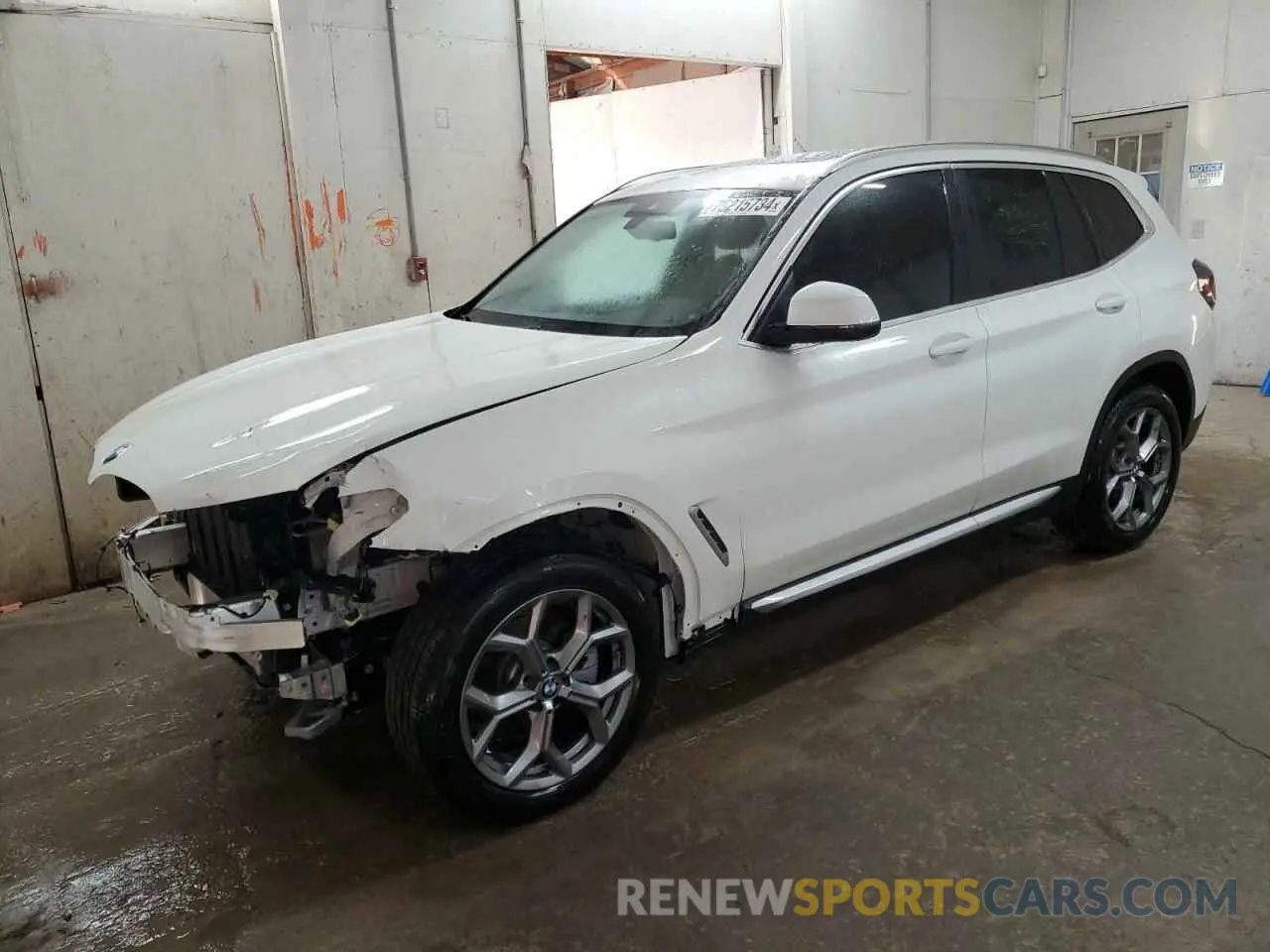 1 Photograph of a damaged car 5UX43DP02R9X15522 BMW X3 2024