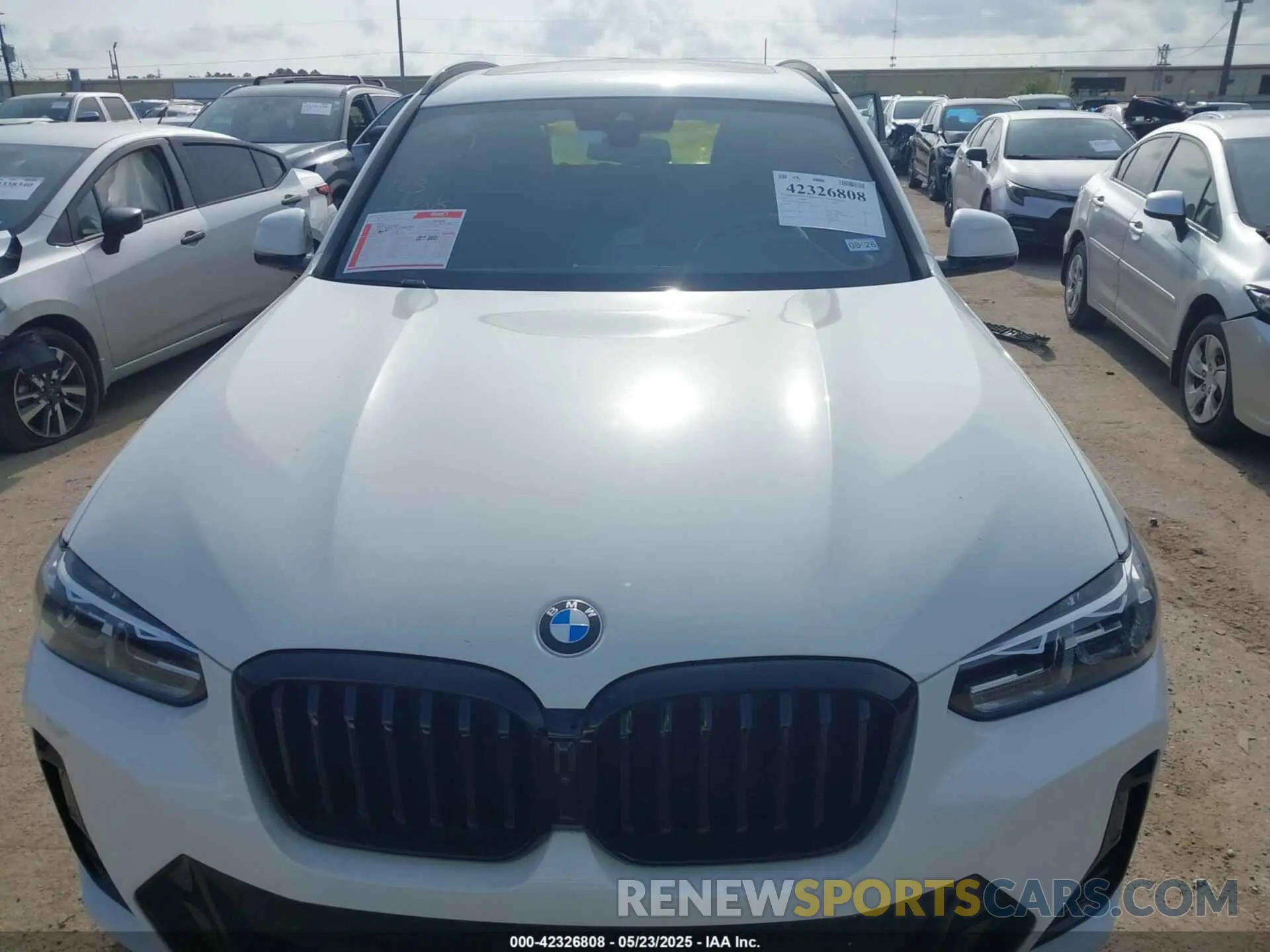 13 Photograph of a damaged car 5UX43DP03R9X37545 BMW X3 2024