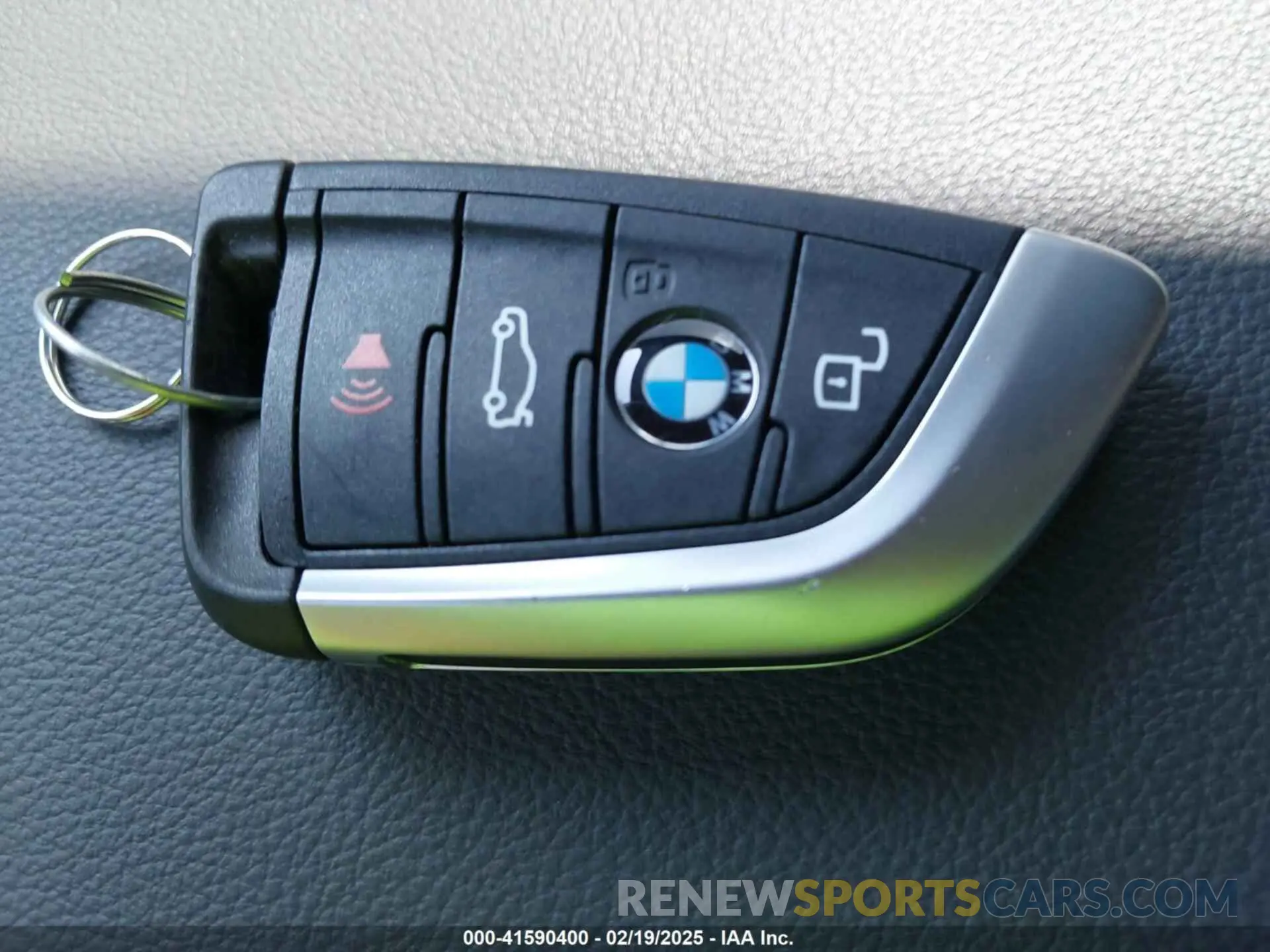 11 Photograph of a damaged car 5UX43DP03R9X41272 BMW X3 2024
