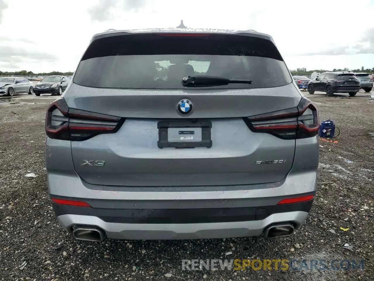 6 Photograph of a damaged car 5UX43DP04R9U57259 BMW X3 2024