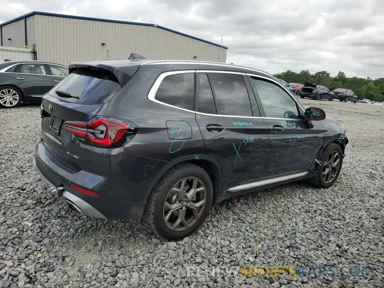 3 Photograph of a damaged car 5UX43DP04R9X08040 BMW X3 2024