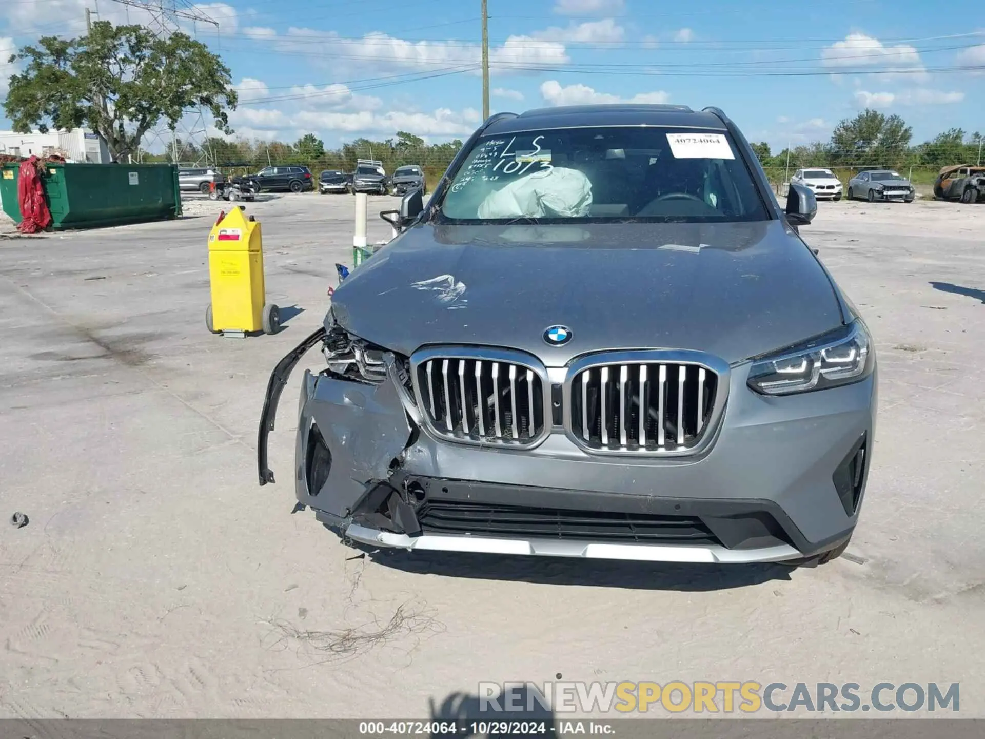 12 Photograph of a damaged car 5UX43DP05R9W40914 BMW X3 2024