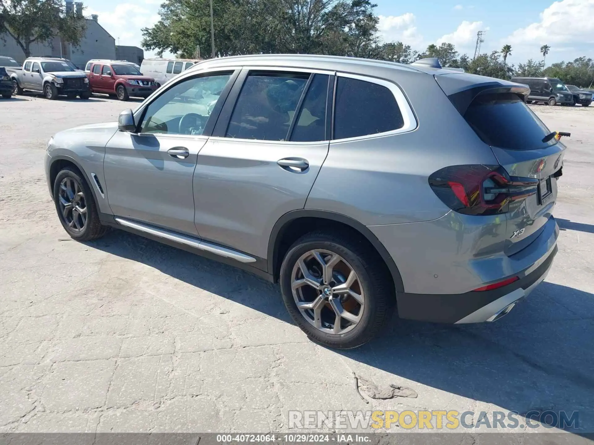3 Photograph of a damaged car 5UX43DP05R9W40914 BMW X3 2024