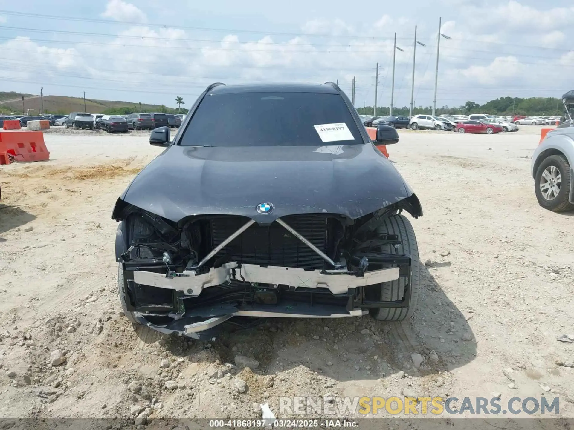 13 Photograph of a damaged car 5UX43DP05R9X46814 BMW X3 2024