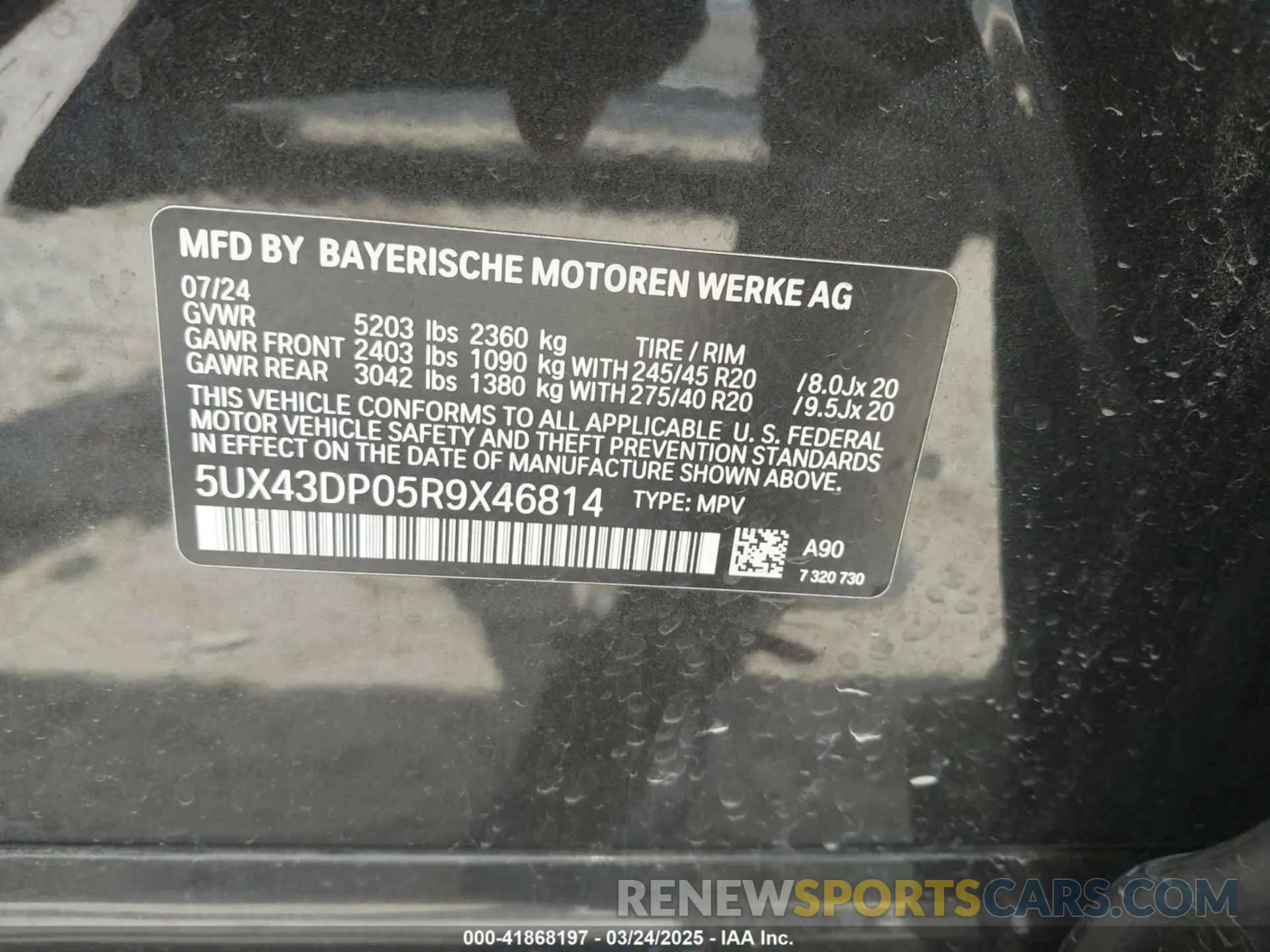 9 Photograph of a damaged car 5UX43DP05R9X46814 BMW X3 2024
