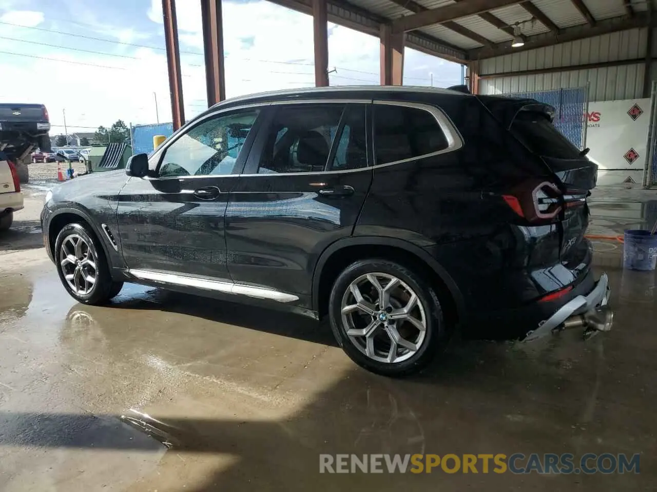 2 Photograph of a damaged car 5UX43DP06R9U19872 BMW X3 2024