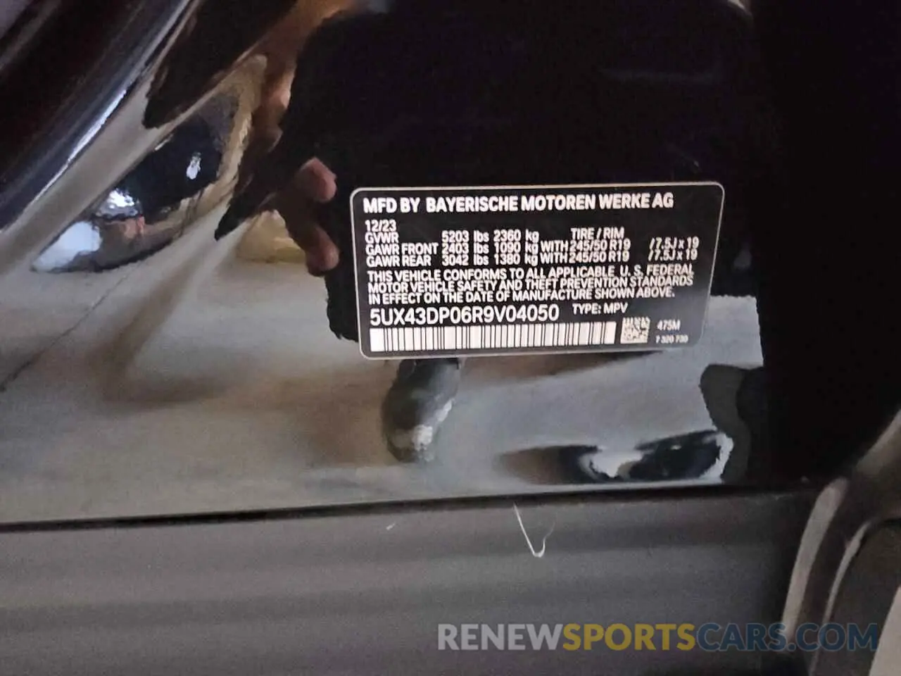 13 Photograph of a damaged car 5UX43DP06R9V04050 BMW X3 2024