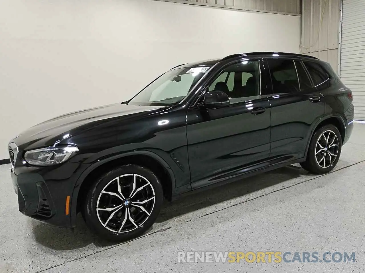 1 Photograph of a damaged car 5UX43DP06R9W55647 BMW X3 2024
