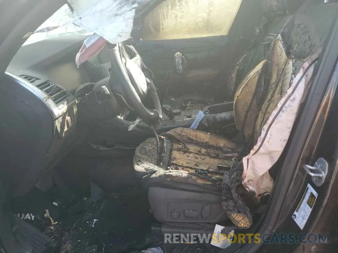 7 Photograph of a damaged car 5UX43DP07R9V35274 BMW X3 2024