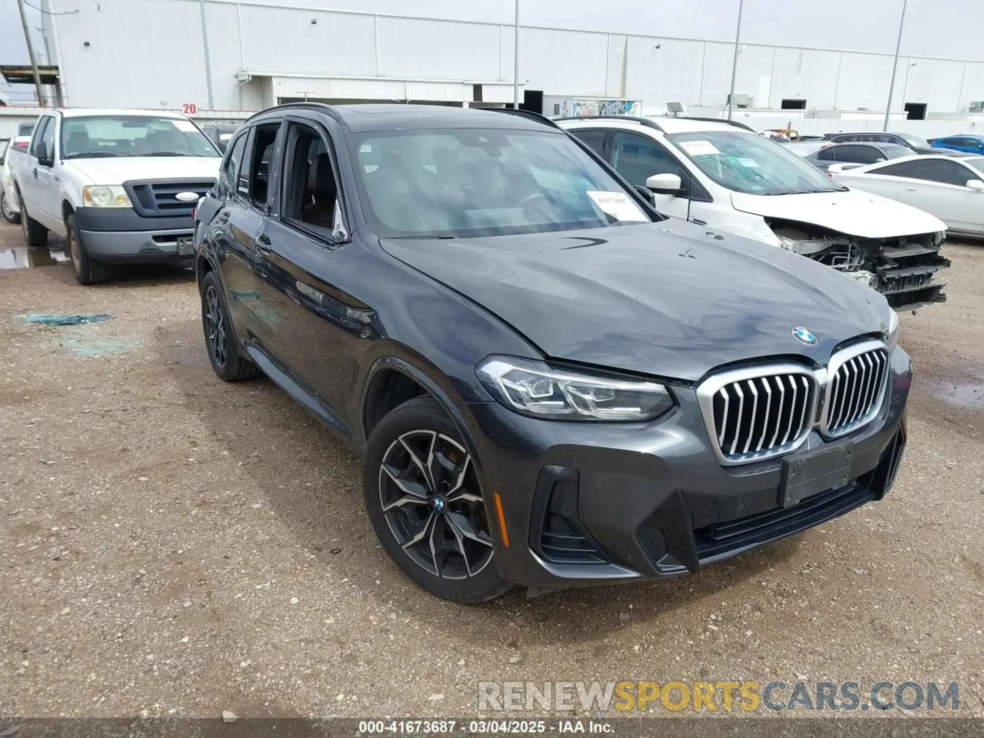 1 Photograph of a damaged car 5UX43DP07R9V39275 BMW X3 2024