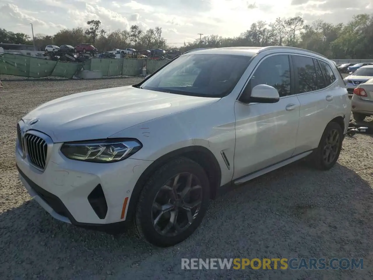 1 Photograph of a damaged car 5UX43DP08R9T39988 BMW X3 2024