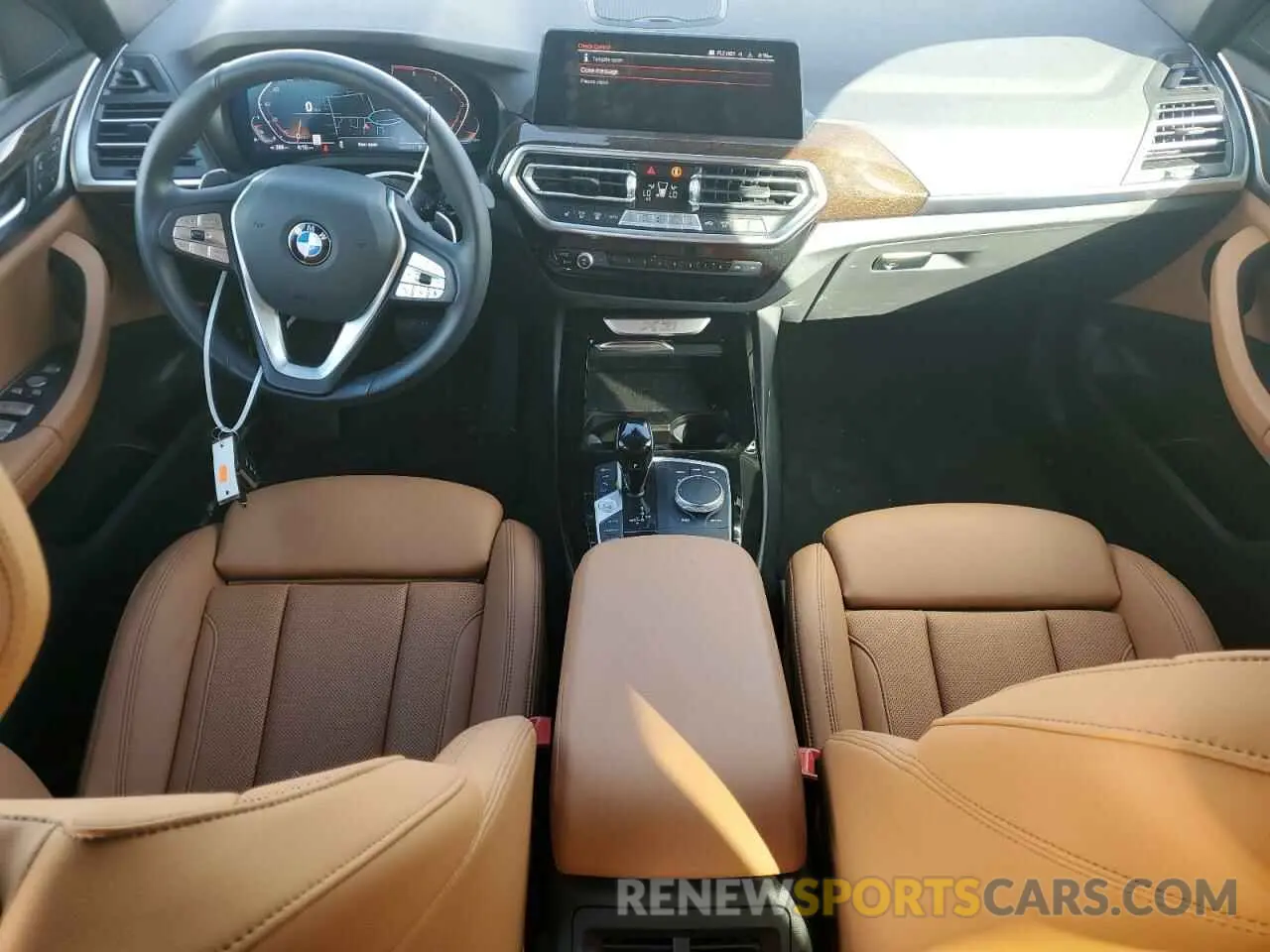 8 Photograph of a damaged car 5UX43DP08R9T39988 BMW X3 2024