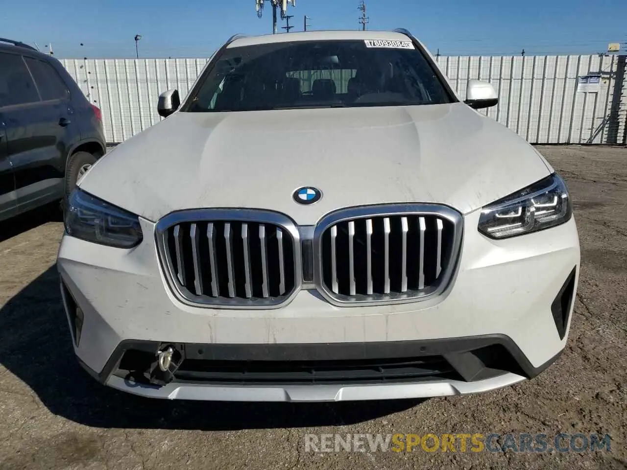 5 Photograph of a damaged car 5UX43DP09R9T40180 BMW X3 2024