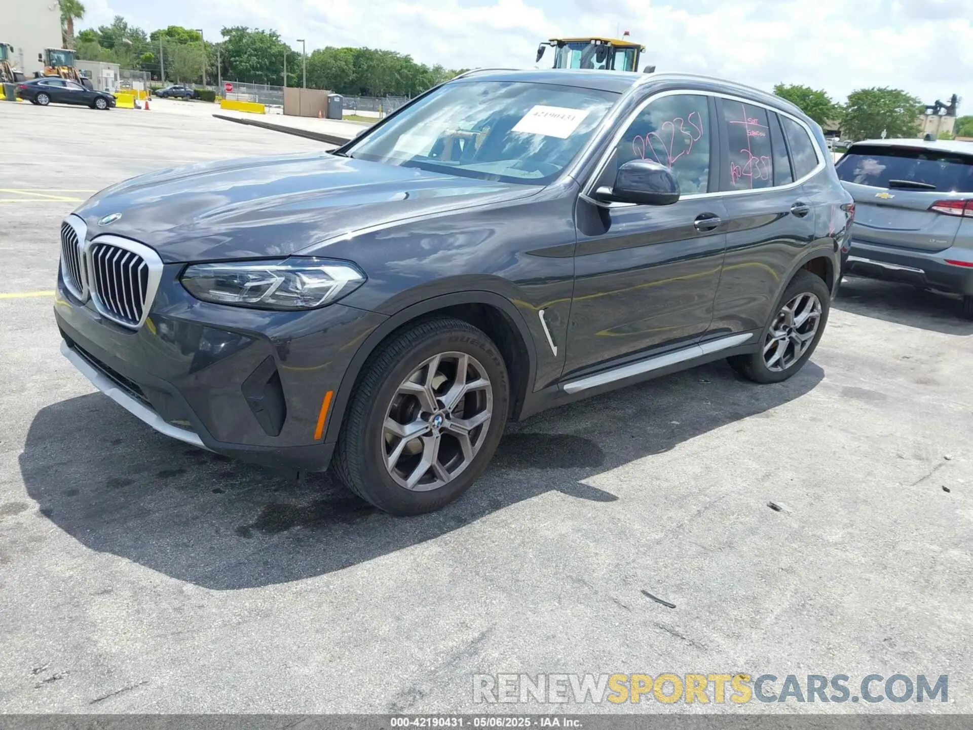 2 Photograph of a damaged car 5UX43DP09R9T81912 BMW X3 2024