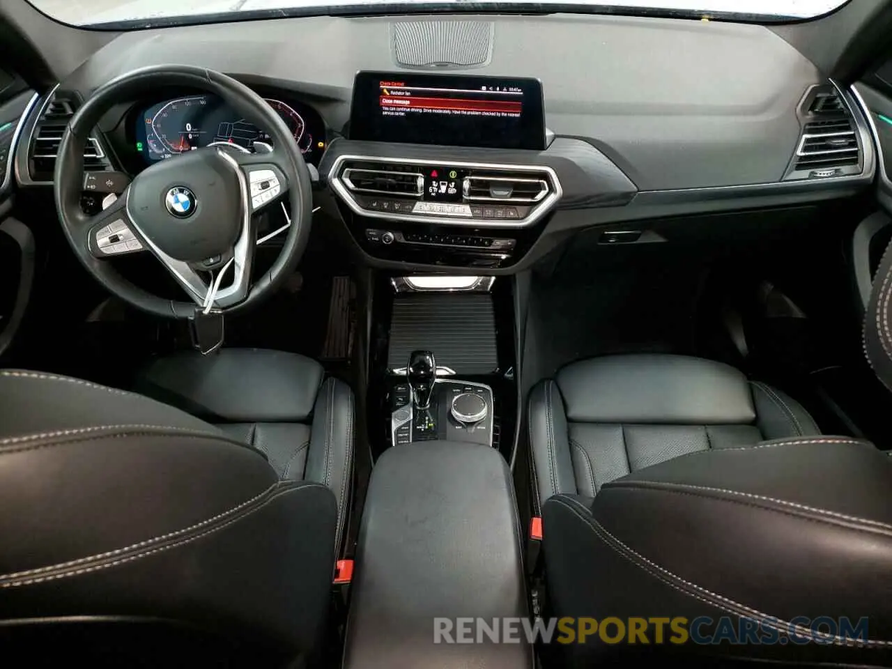 8 Photograph of a damaged car 5UX43DP0XR9T81899 BMW X3 2024