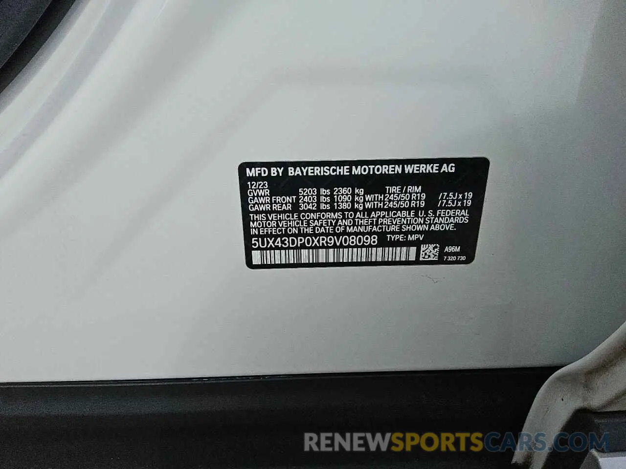 12 Photograph of a damaged car 5UX43DP0XR9V08098 BMW X3 2024