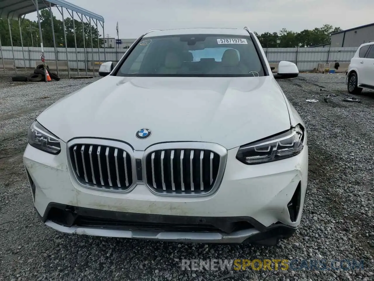 5 Photograph of a damaged car 5UX43DP0XR9W90823 BMW X3 2024