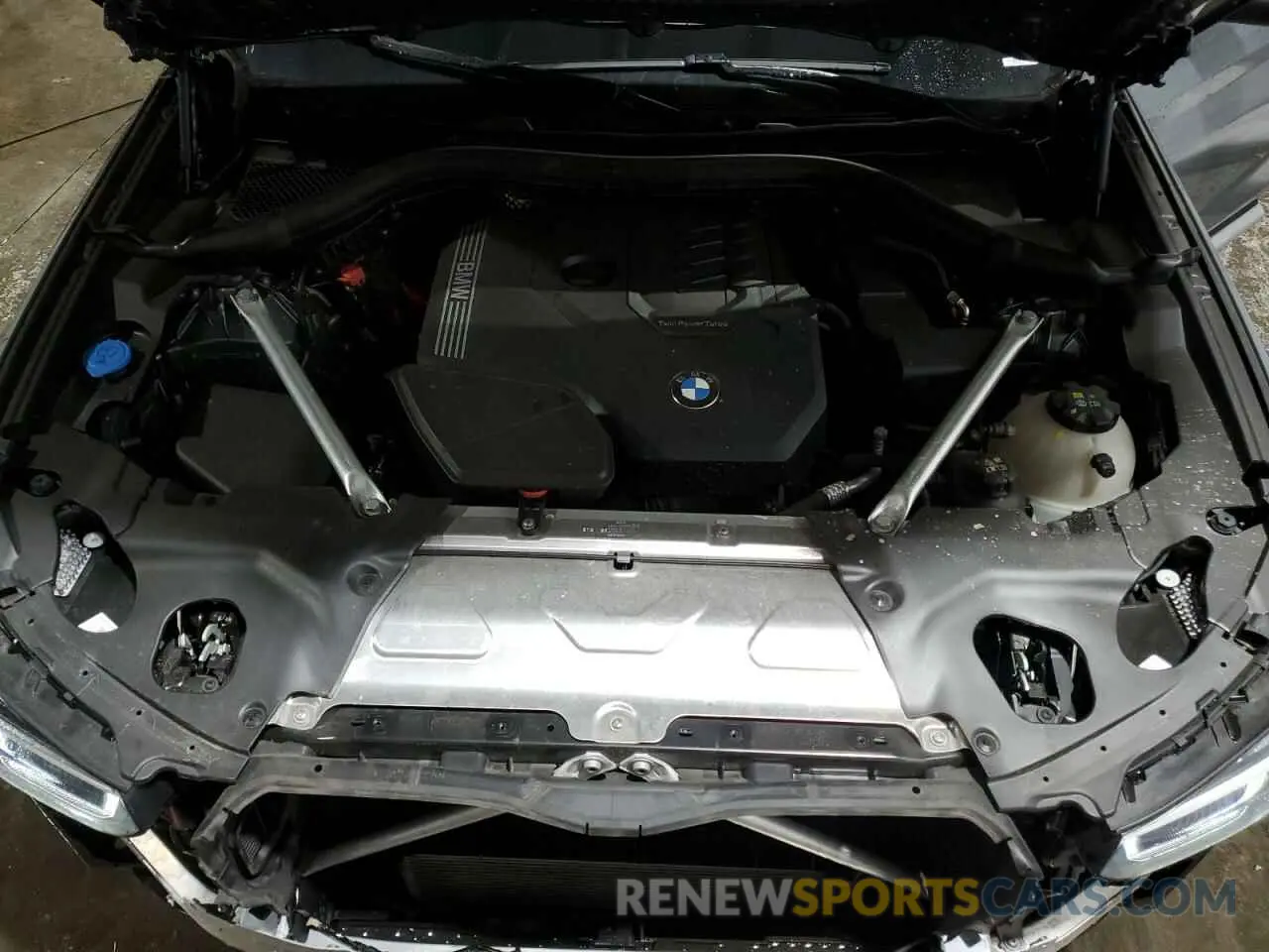 12 Photograph of a damaged car 5UX53DP00R9T56983 BMW X3 2024