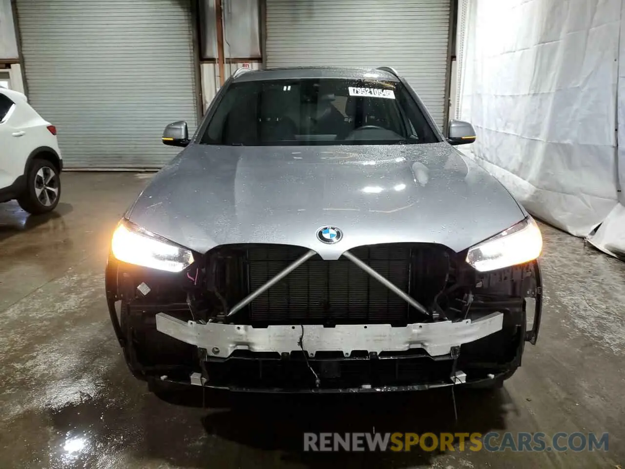 5 Photograph of a damaged car 5UX53DP00R9T56983 BMW X3 2024