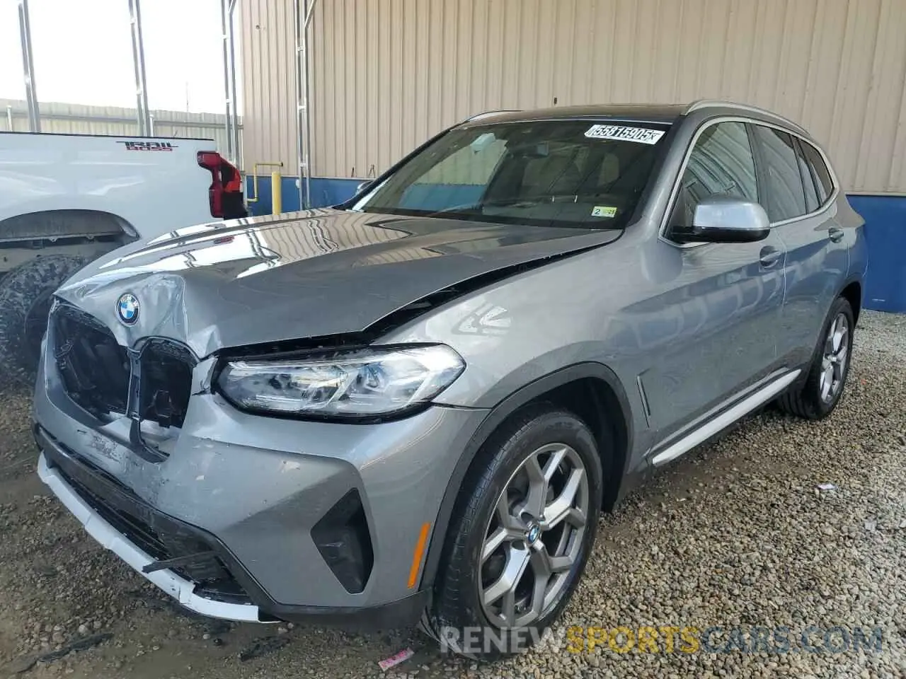 1 Photograph of a damaged car 5UX53DP00R9V28011 BMW X3 2024