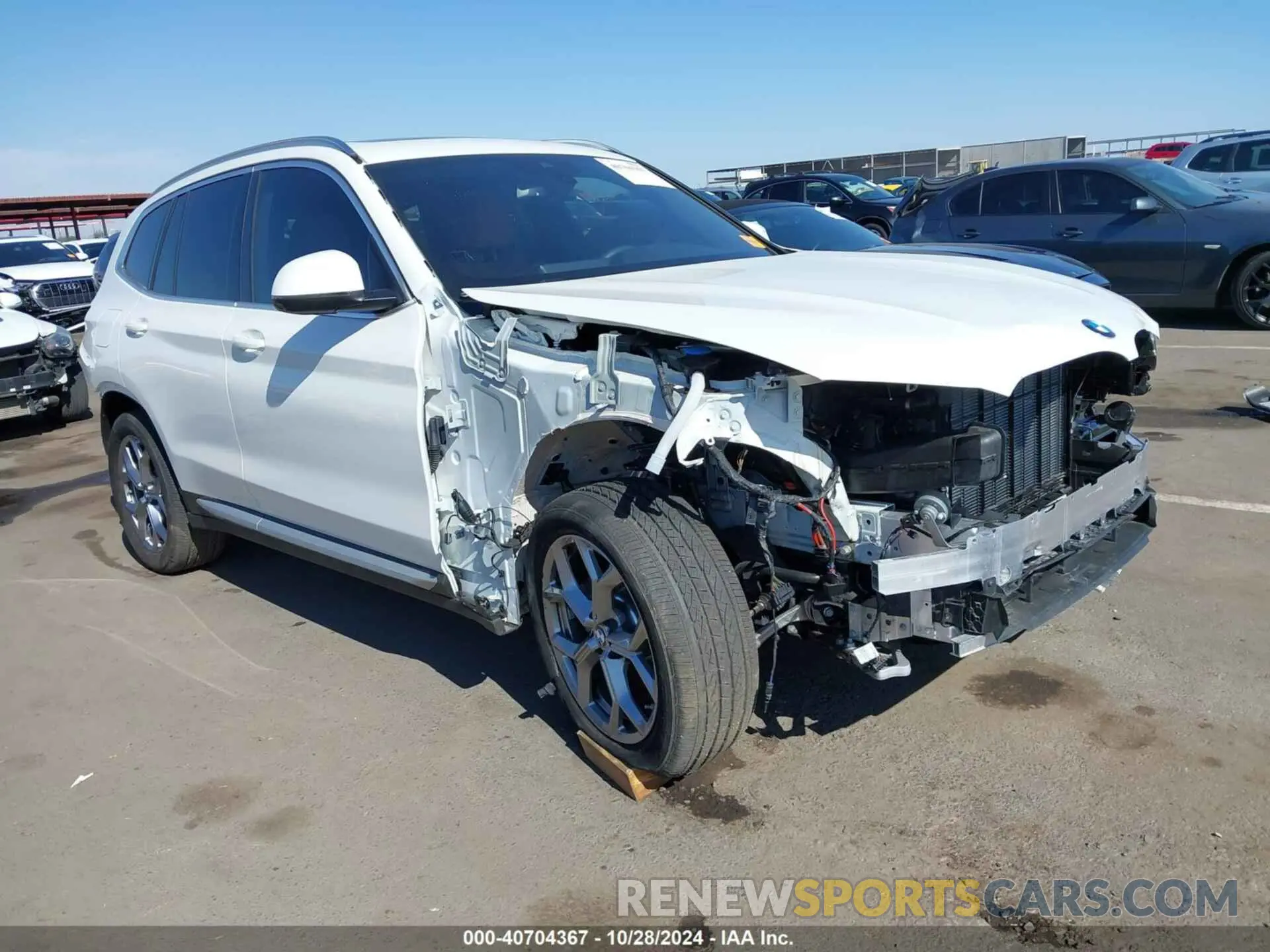 1 Photograph of a damaged car 5UX53DP00R9V82800 BMW X3 2024