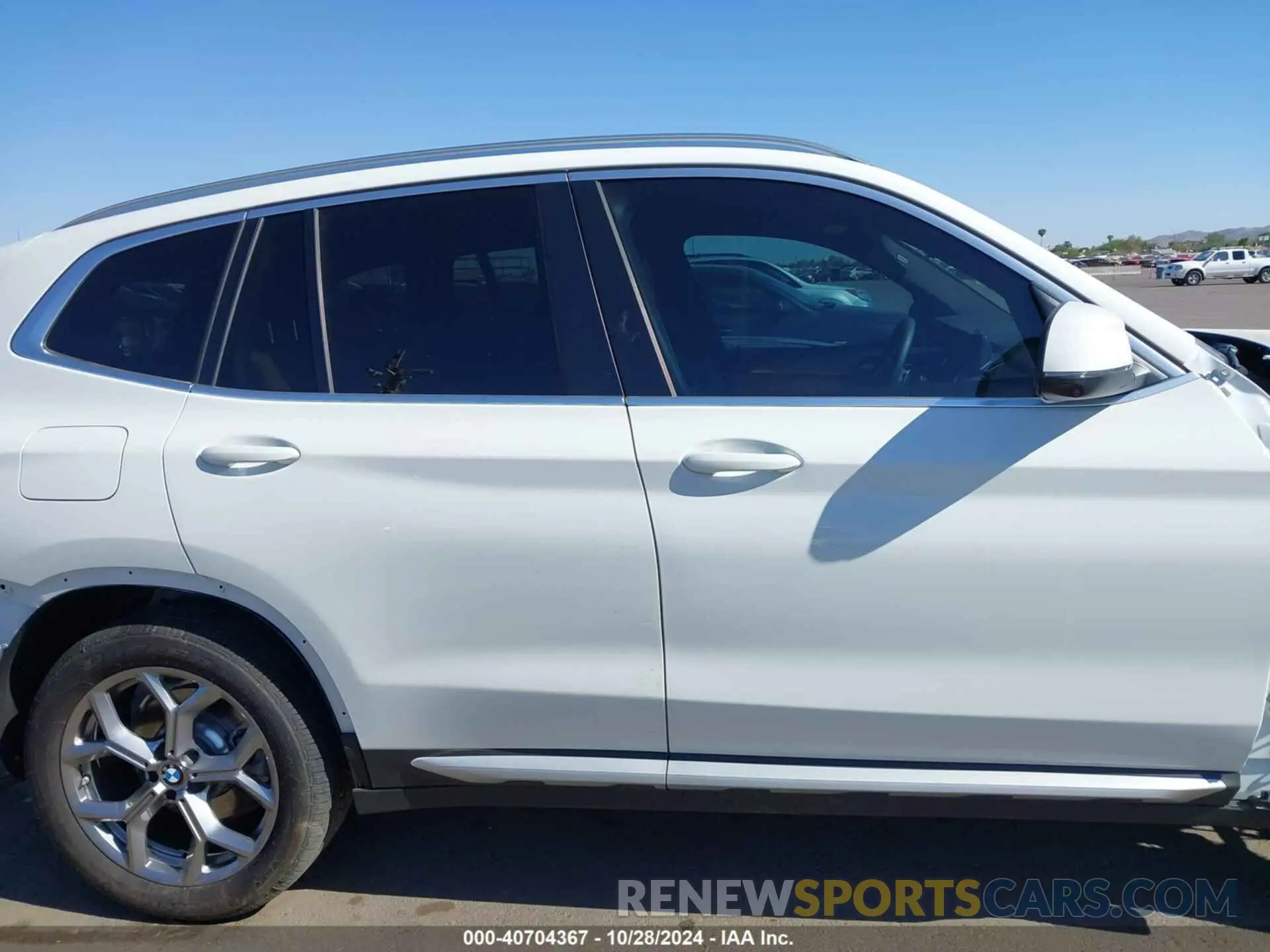 14 Photograph of a damaged car 5UX53DP00R9V82800 BMW X3 2024