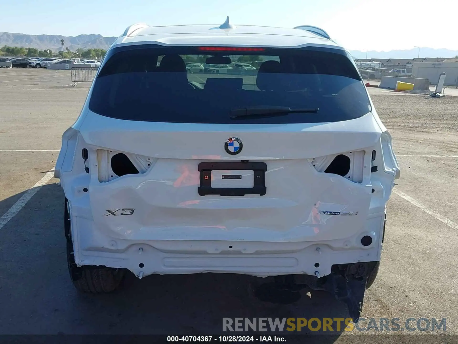 17 Photograph of a damaged car 5UX53DP00R9V82800 BMW X3 2024