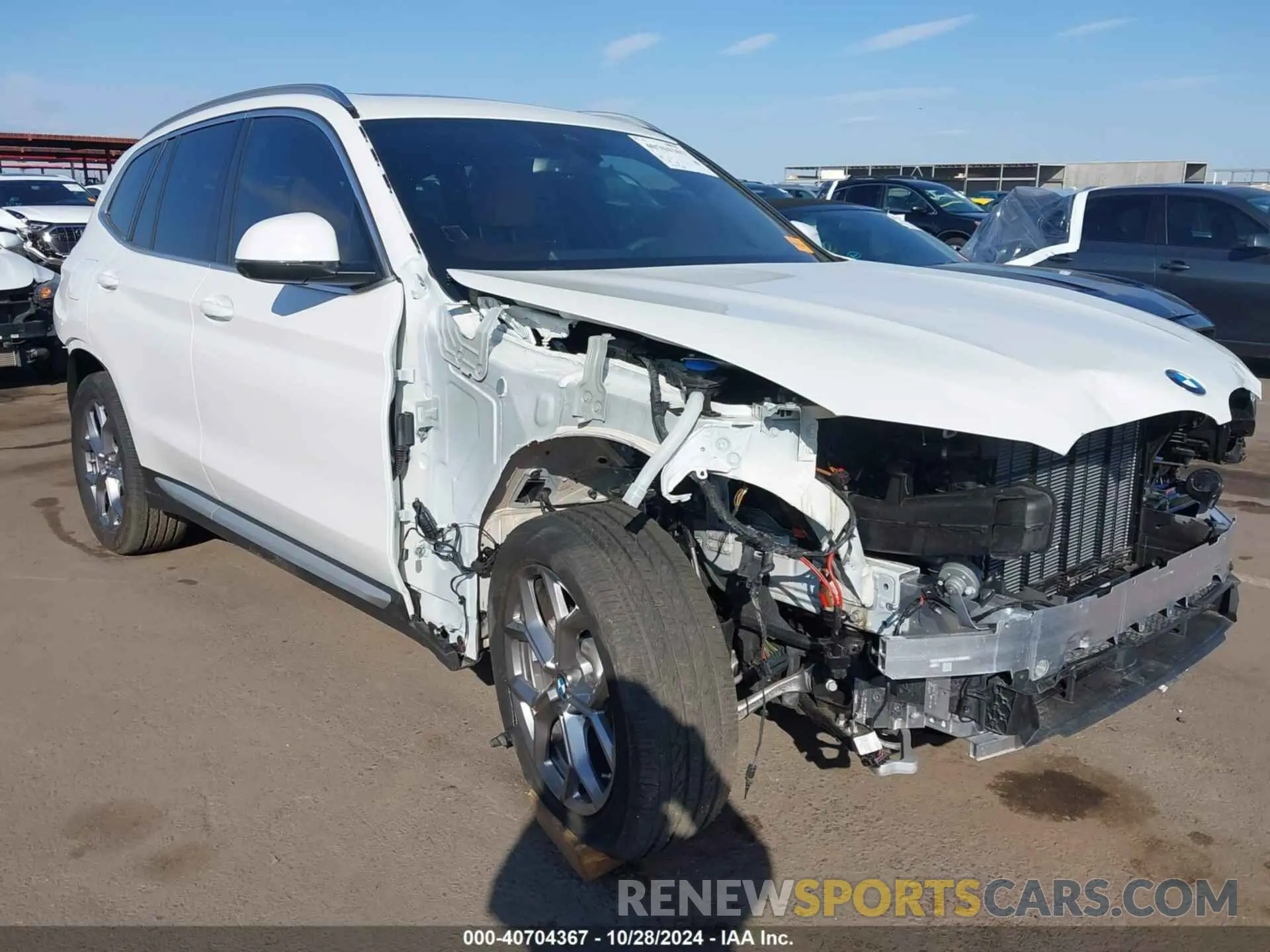 6 Photograph of a damaged car 5UX53DP00R9V82800 BMW X3 2024