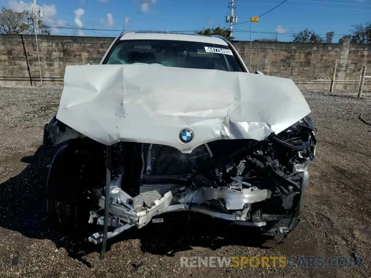 5 Photograph of a damaged car 5UX53DP00R9W13463 BMW X3 2024