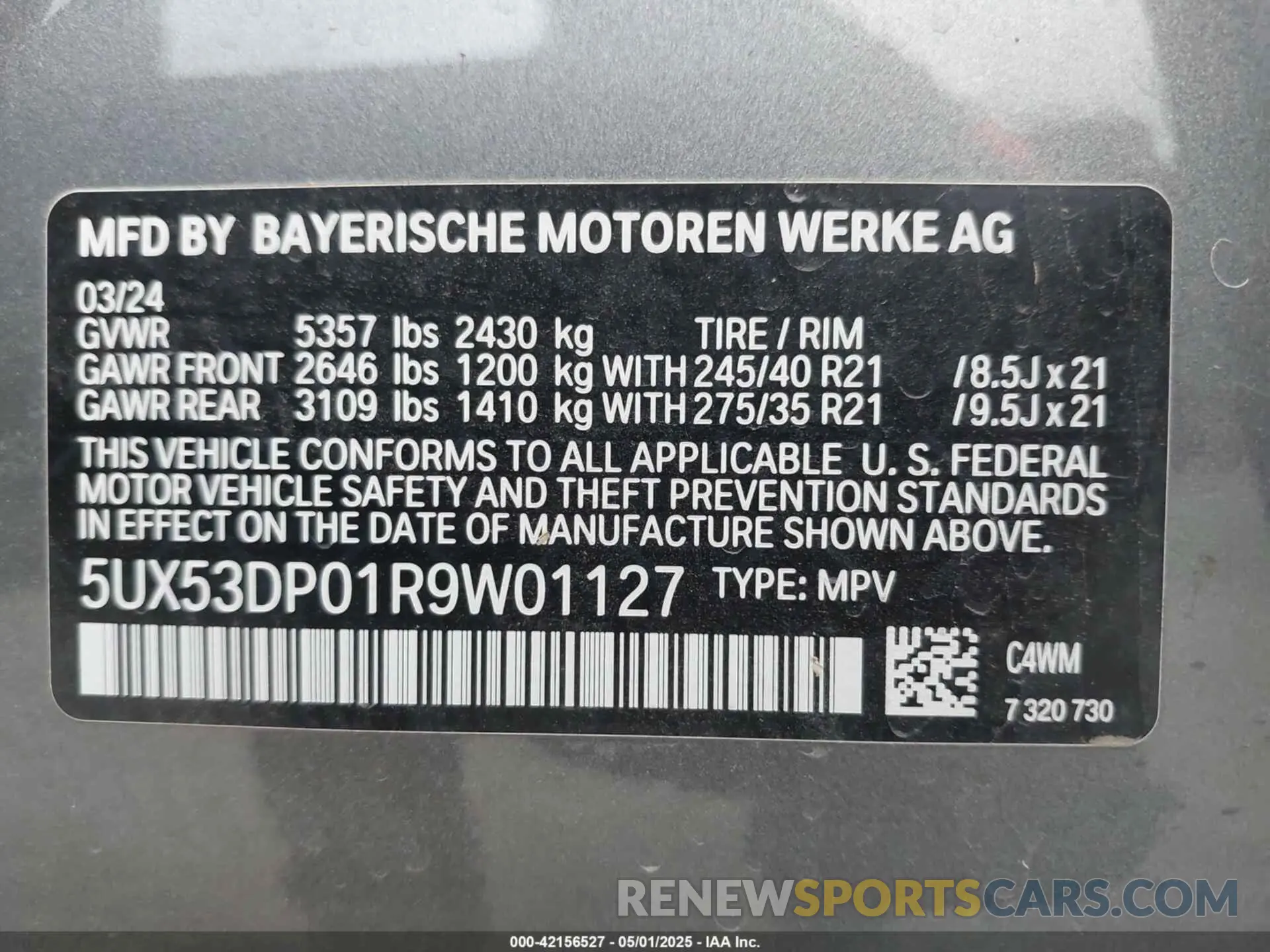 9 Photograph of a damaged car 5UX53DP01R9W01127 BMW X3 2024