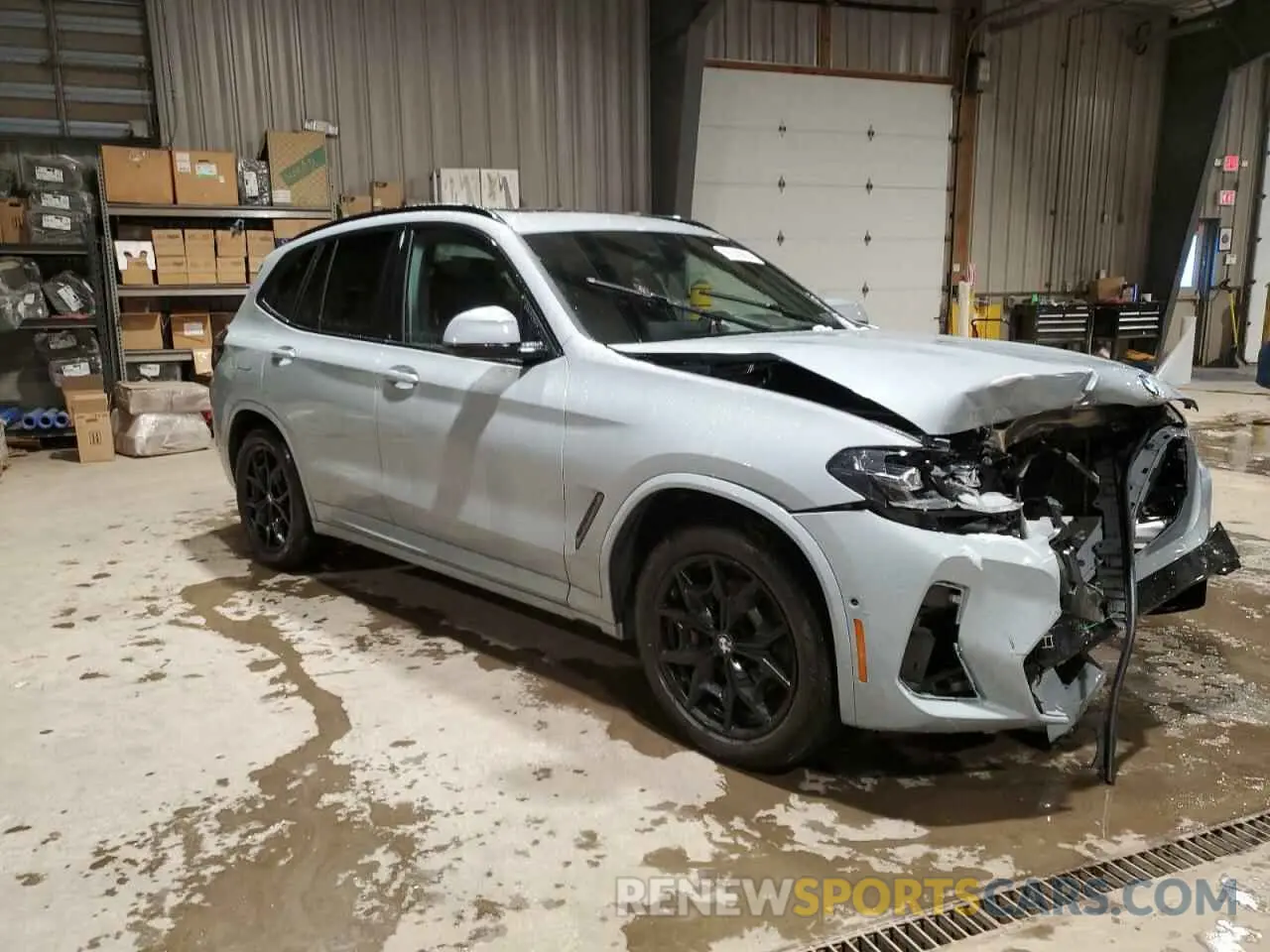 4 Photograph of a damaged car 5UX53DP02R9T86583 BMW X3 2024