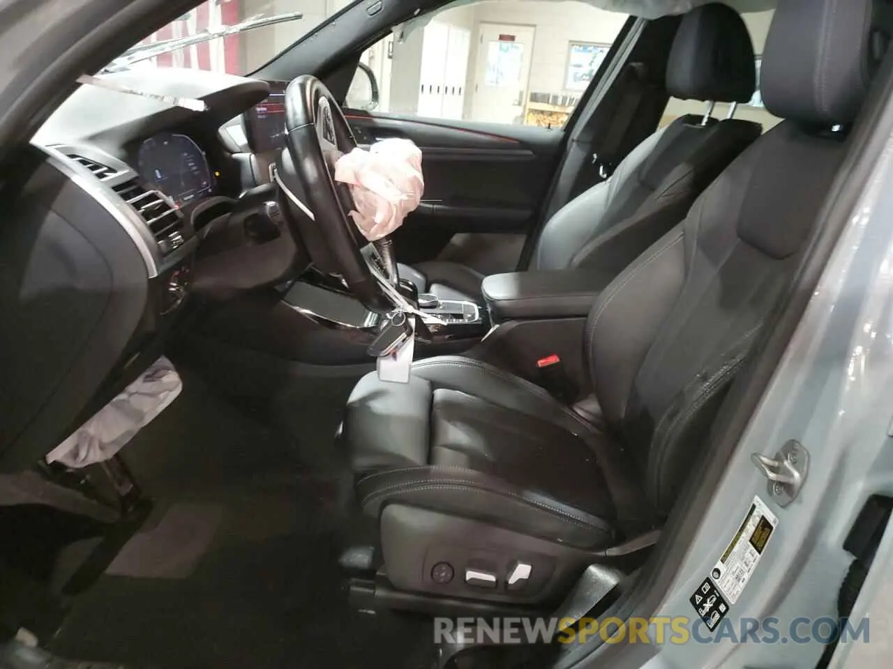 7 Photograph of a damaged car 5UX53DP02R9T86583 BMW X3 2024