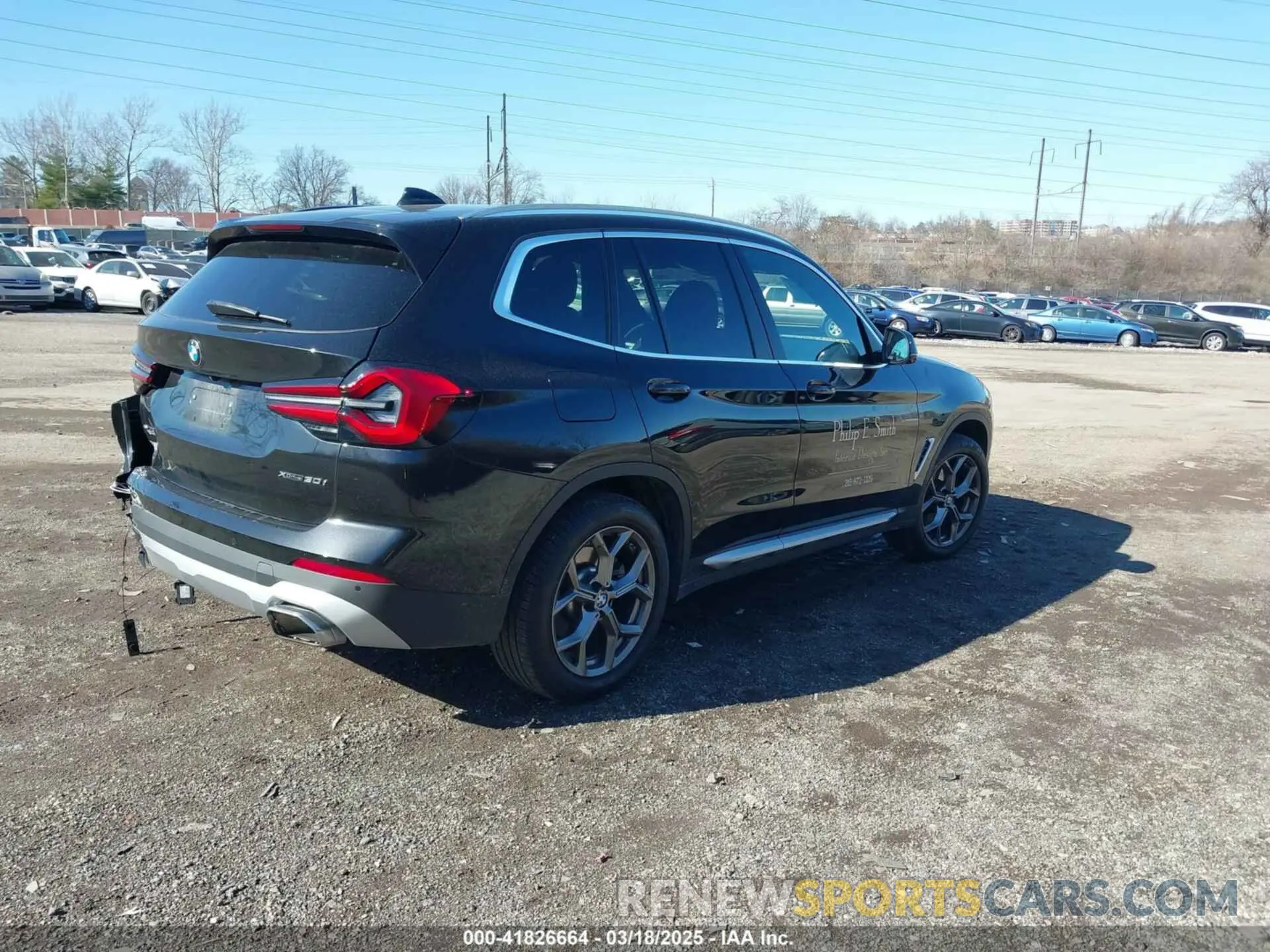 4 Photograph of a damaged car 5UX53DP03R9X02816 BMW X3 2024