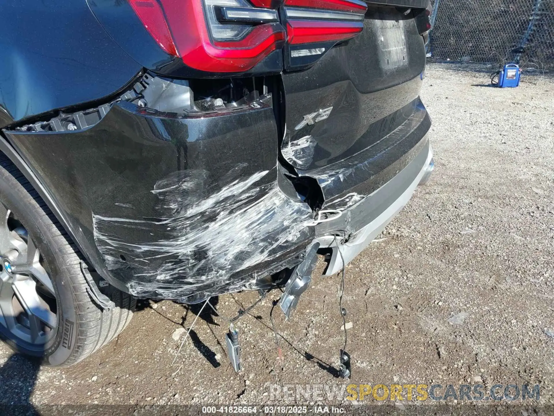 6 Photograph of a damaged car 5UX53DP03R9X02816 BMW X3 2024