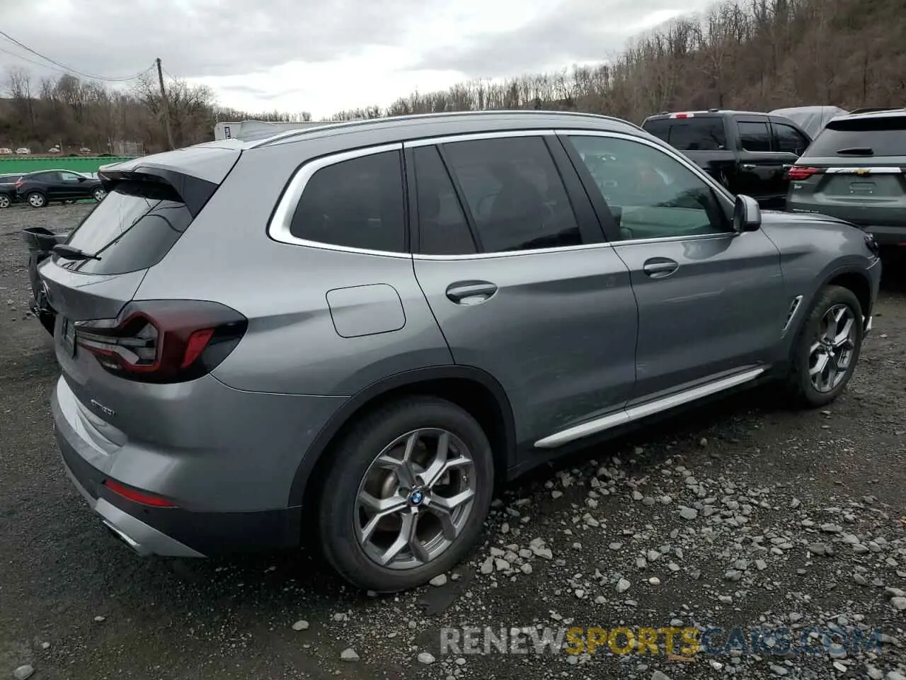 3 Photograph of a damaged car 5UX53DP04R9U62899 BMW X3 2024