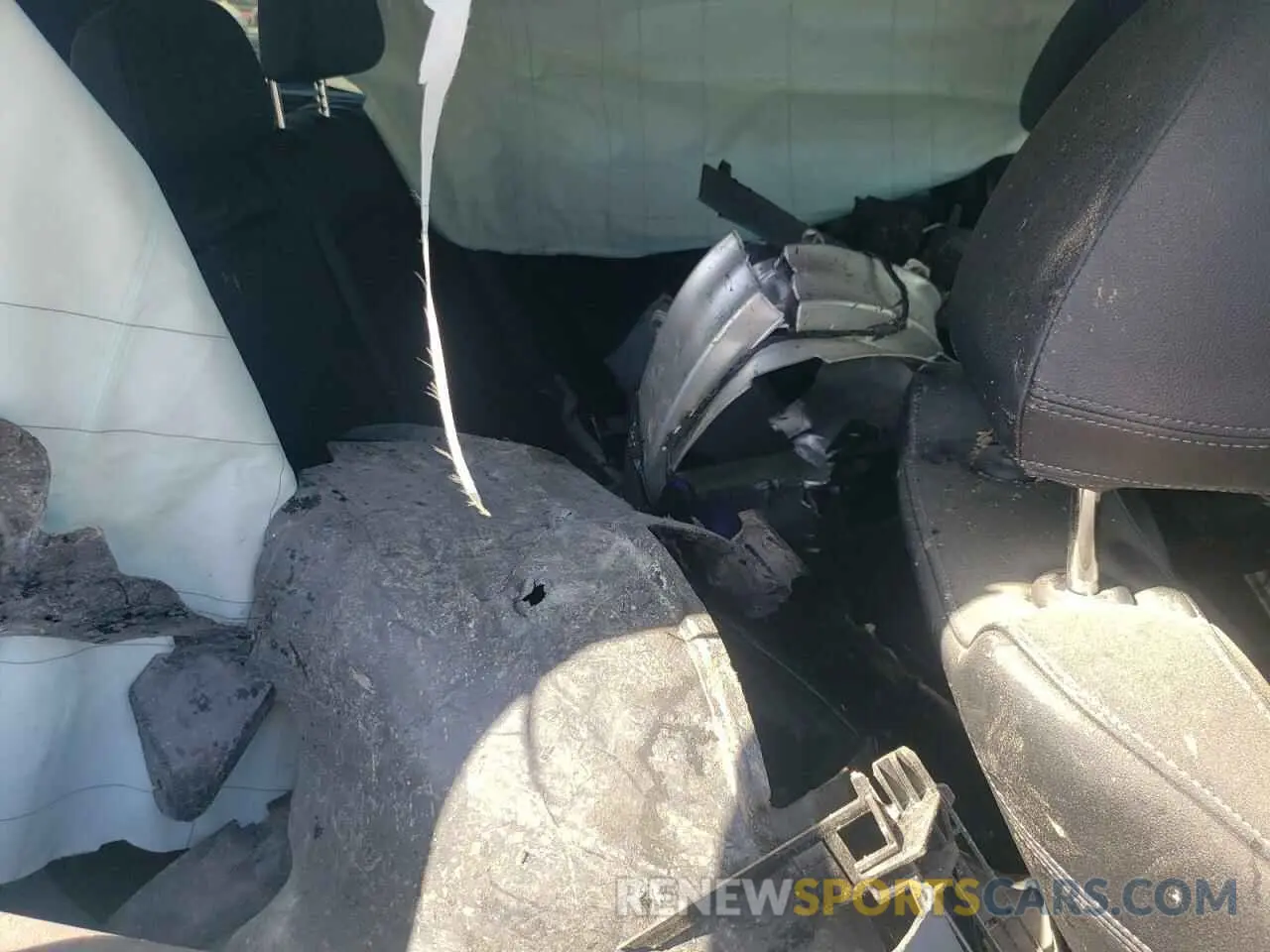 11 Photograph of a damaged car 5UX53DP05R9U07460 BMW X3 2024