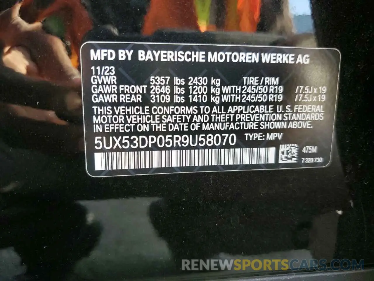 12 Photograph of a damaged car 5UX53DP05R9U58070 BMW X3 2024
