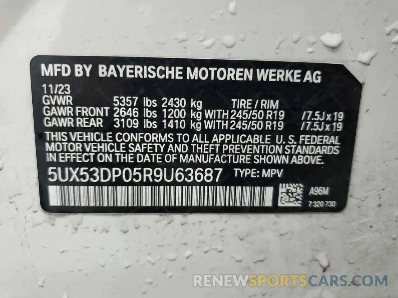 12 Photograph of a damaged car 5UX53DP05R9U63687 BMW X3 2024