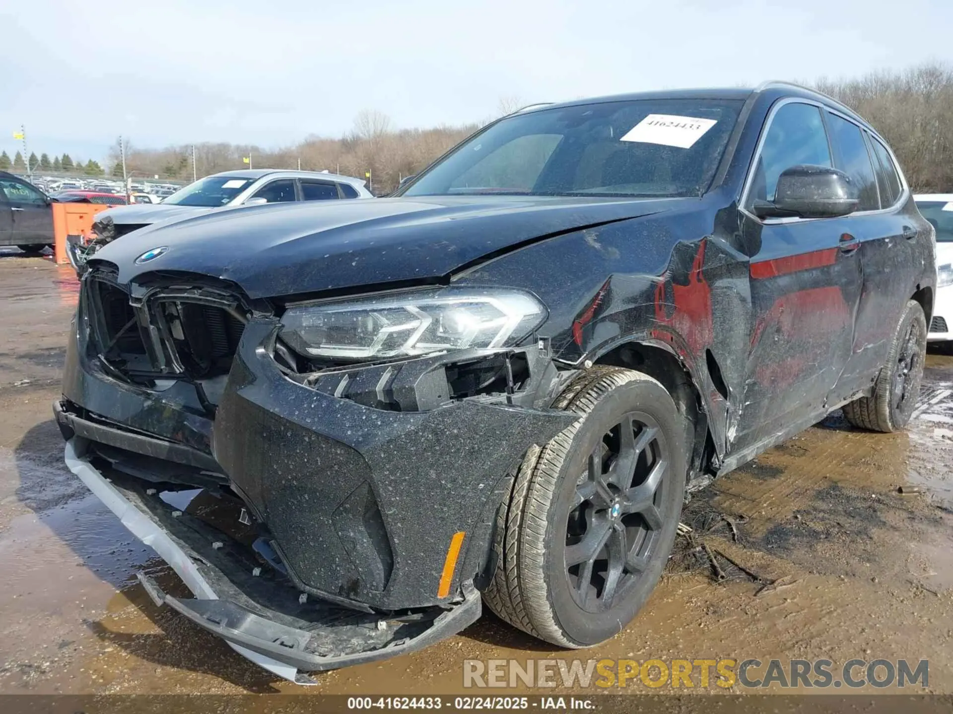 6 Photograph of a damaged car 5UX53DP05R9W01583 BMW X3 2024