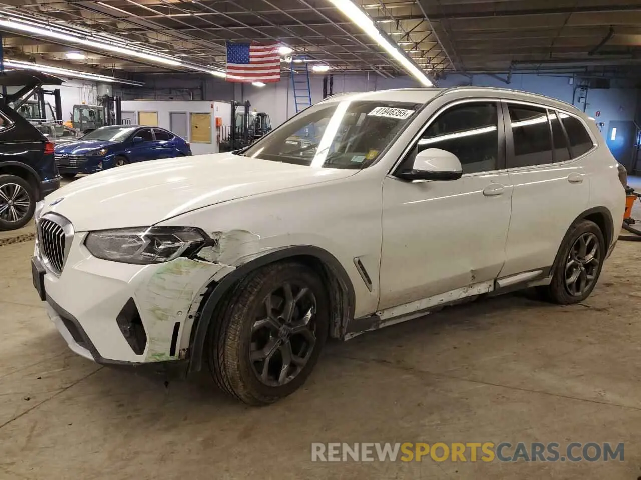 1 Photograph of a damaged car 5UX53DP06R9T66014 BMW X3 2024
