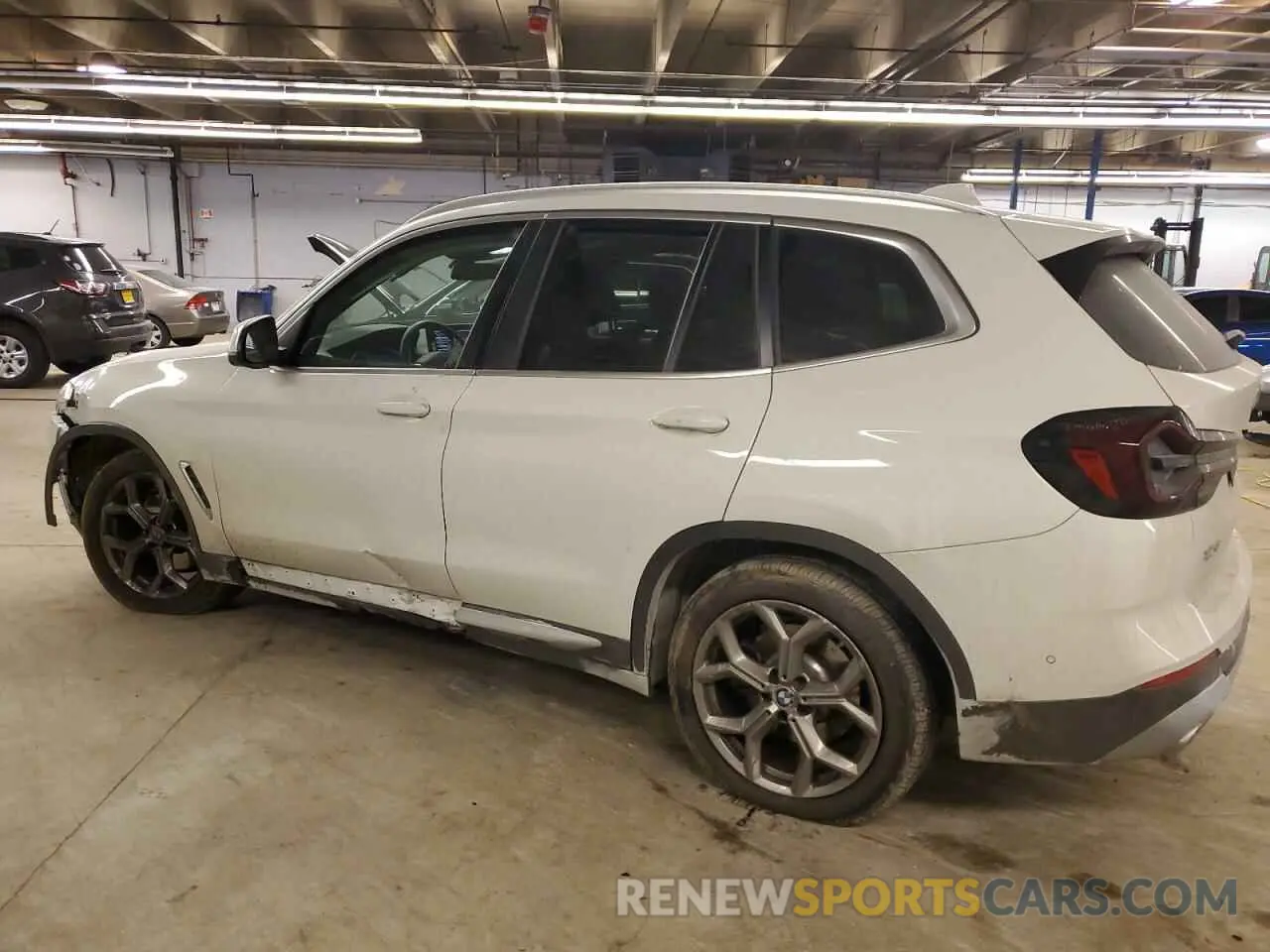 2 Photograph of a damaged car 5UX53DP06R9T66014 BMW X3 2024
