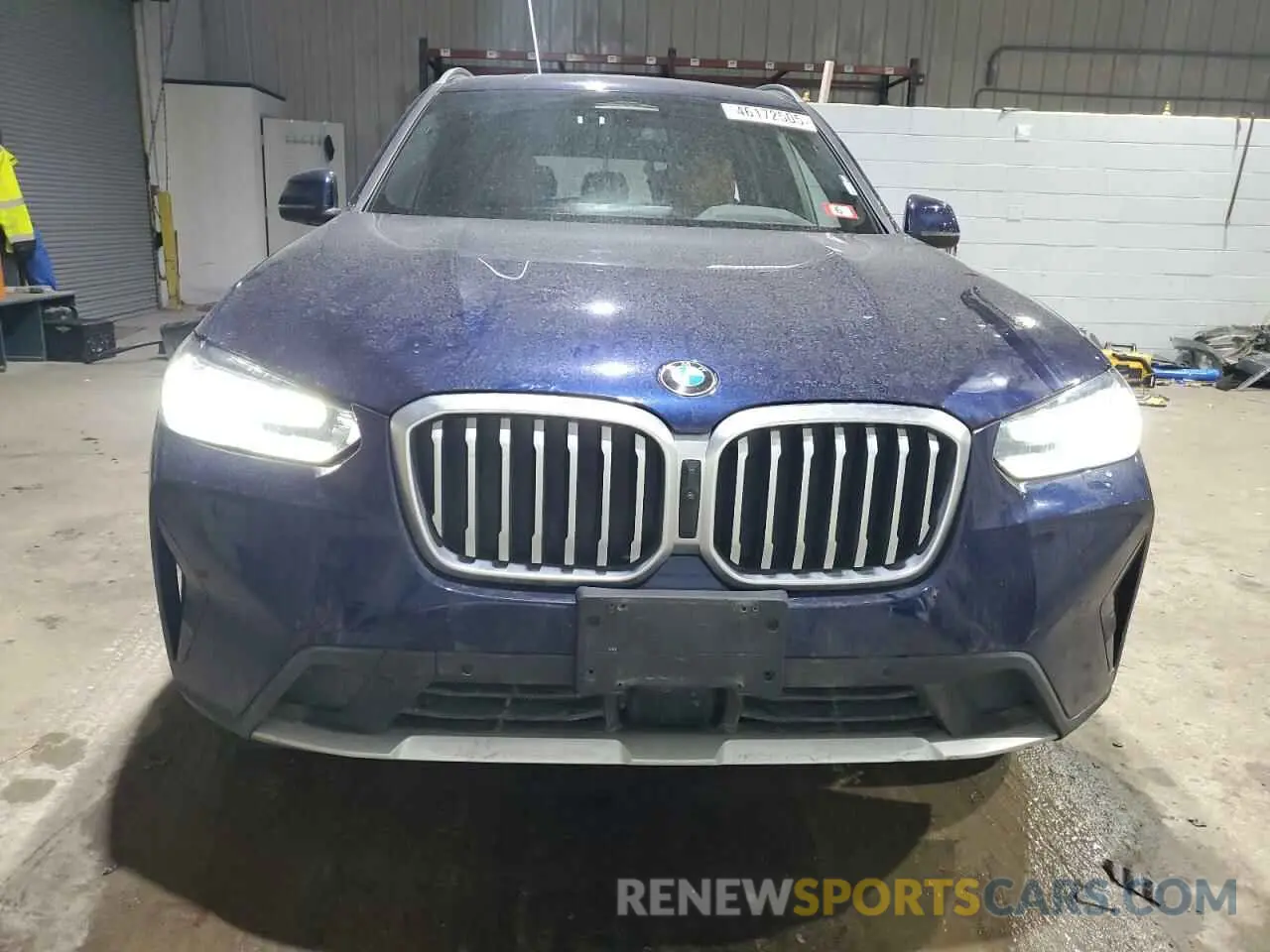 5 Photograph of a damaged car 5UX53DP06R9U33520 BMW X3 2024