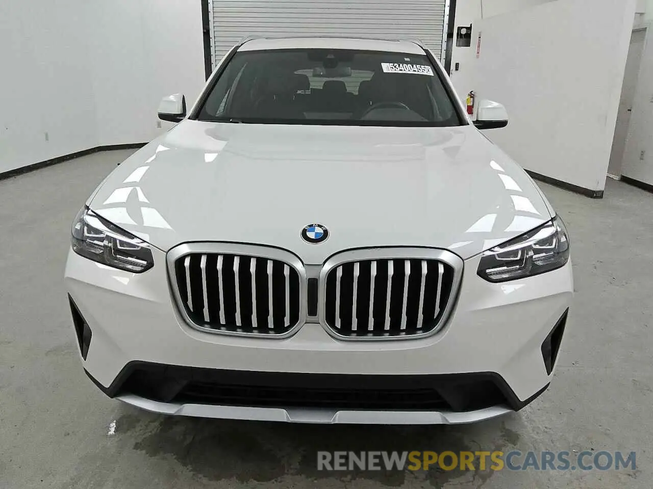 5 Photograph of a damaged car 5UX53DP06R9V46500 BMW X3 2024