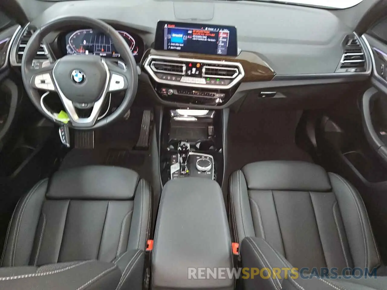 8 Photograph of a damaged car 5UX53DP06R9V46500 BMW X3 2024