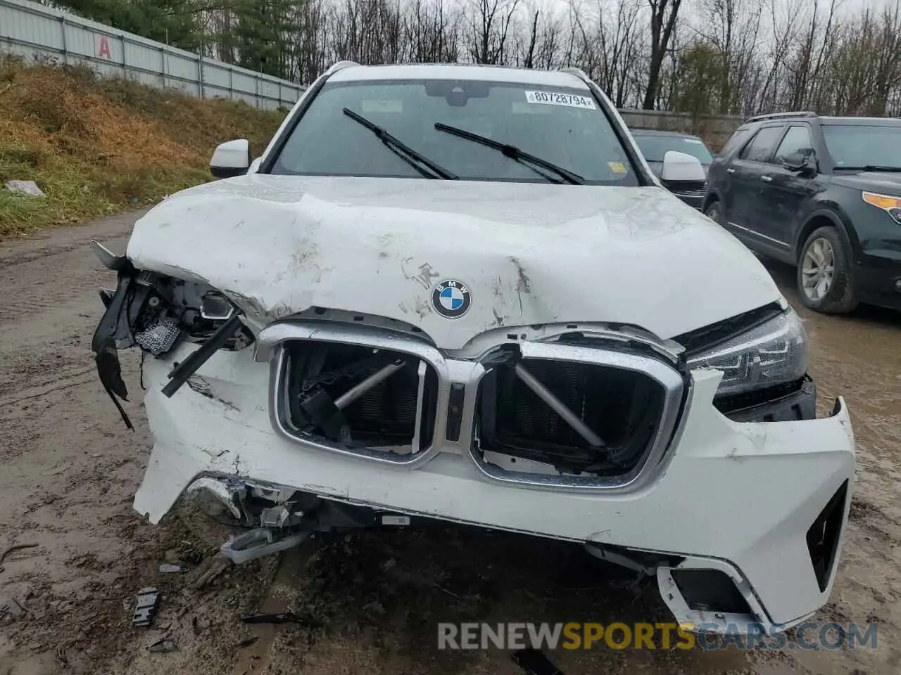 5 Photograph of a damaged car 5UX53DP06R9V49171 BMW X3 2024