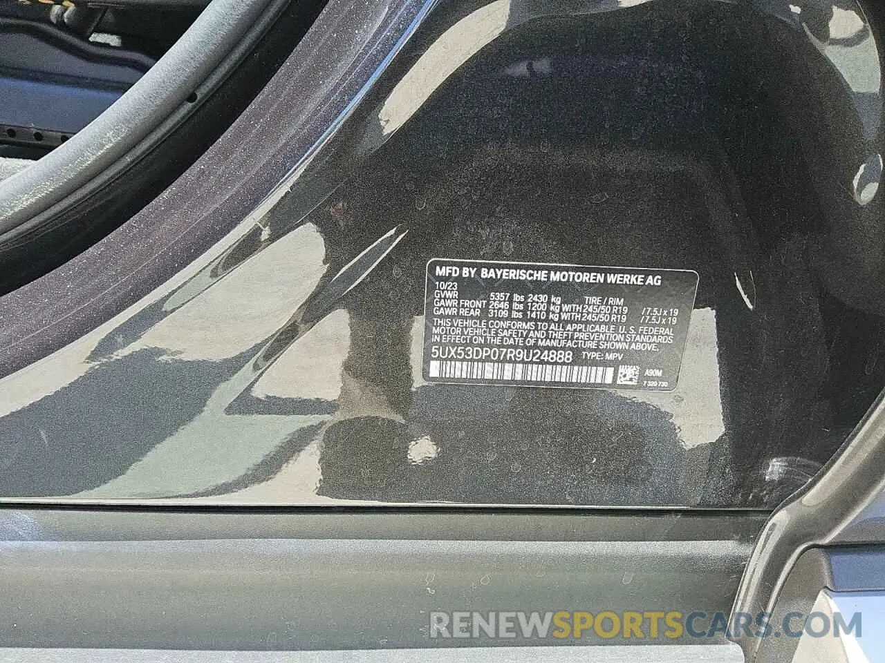 12 Photograph of a damaged car 5UX53DP07R9U24888 BMW X3 2024