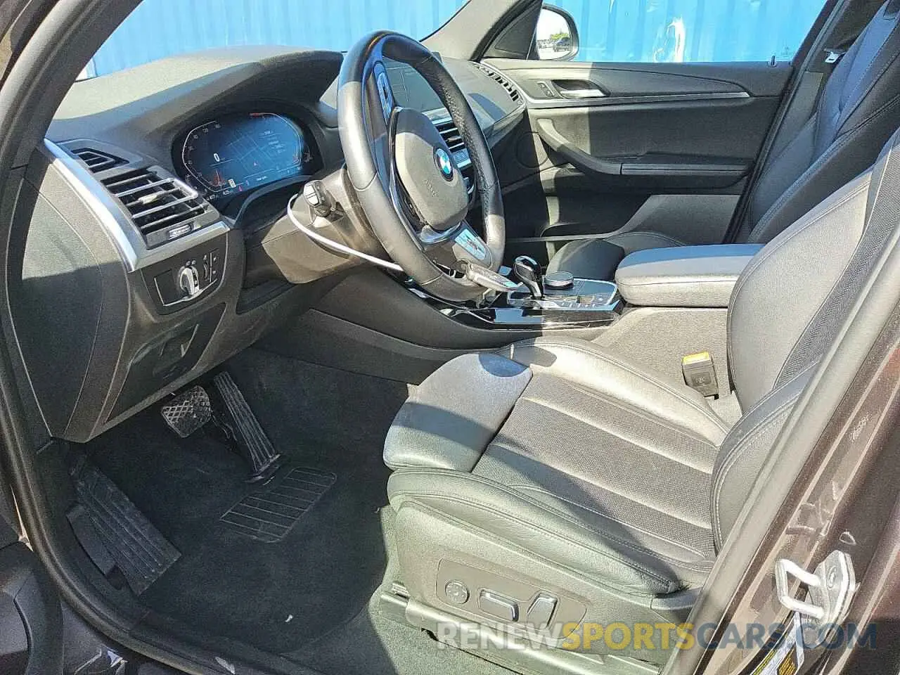 7 Photograph of a damaged car 5UX53DP07R9U24888 BMW X3 2024
