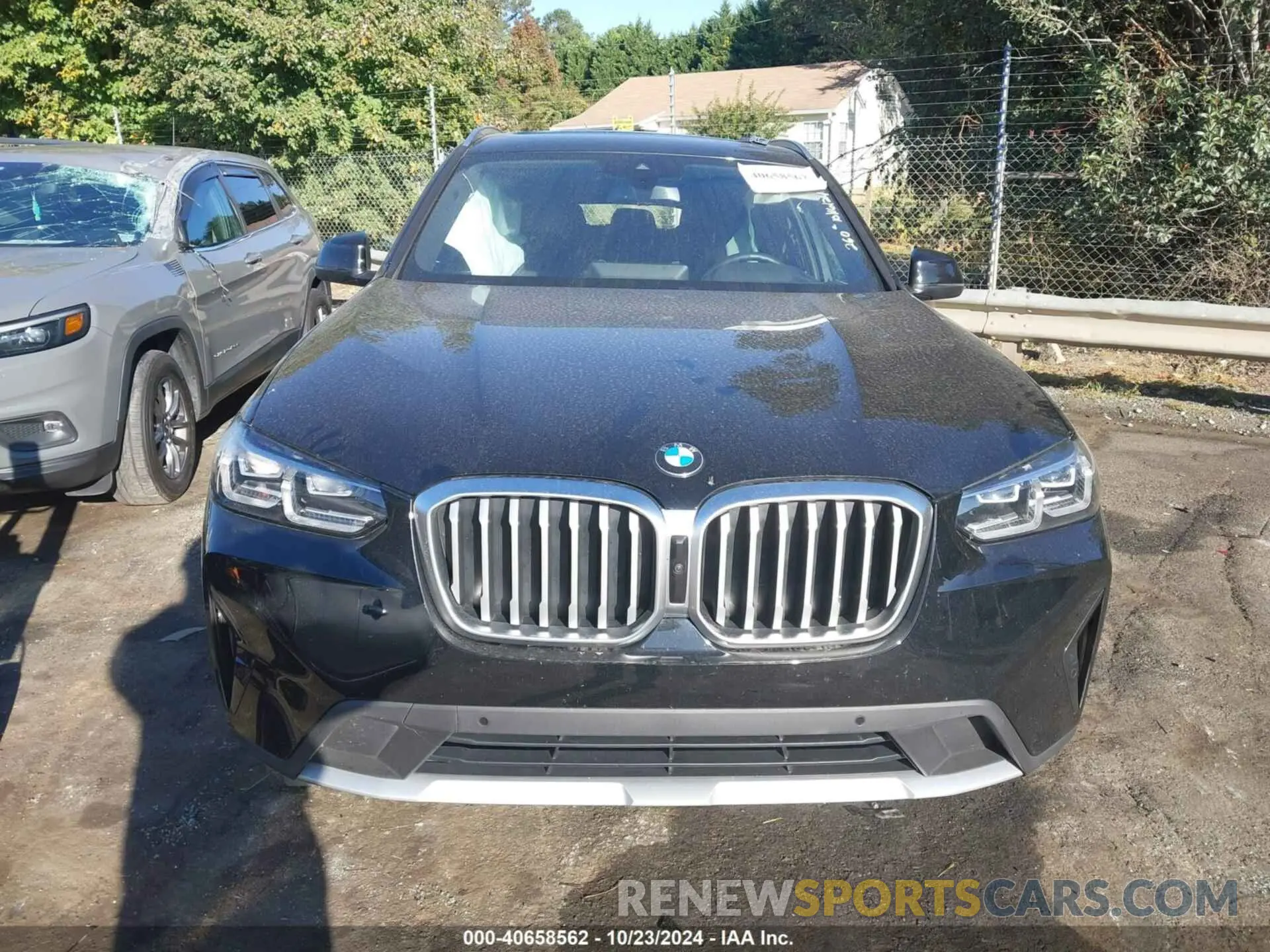 12 Photograph of a damaged car 5UX53DP07R9U57826 BMW X3 2024
