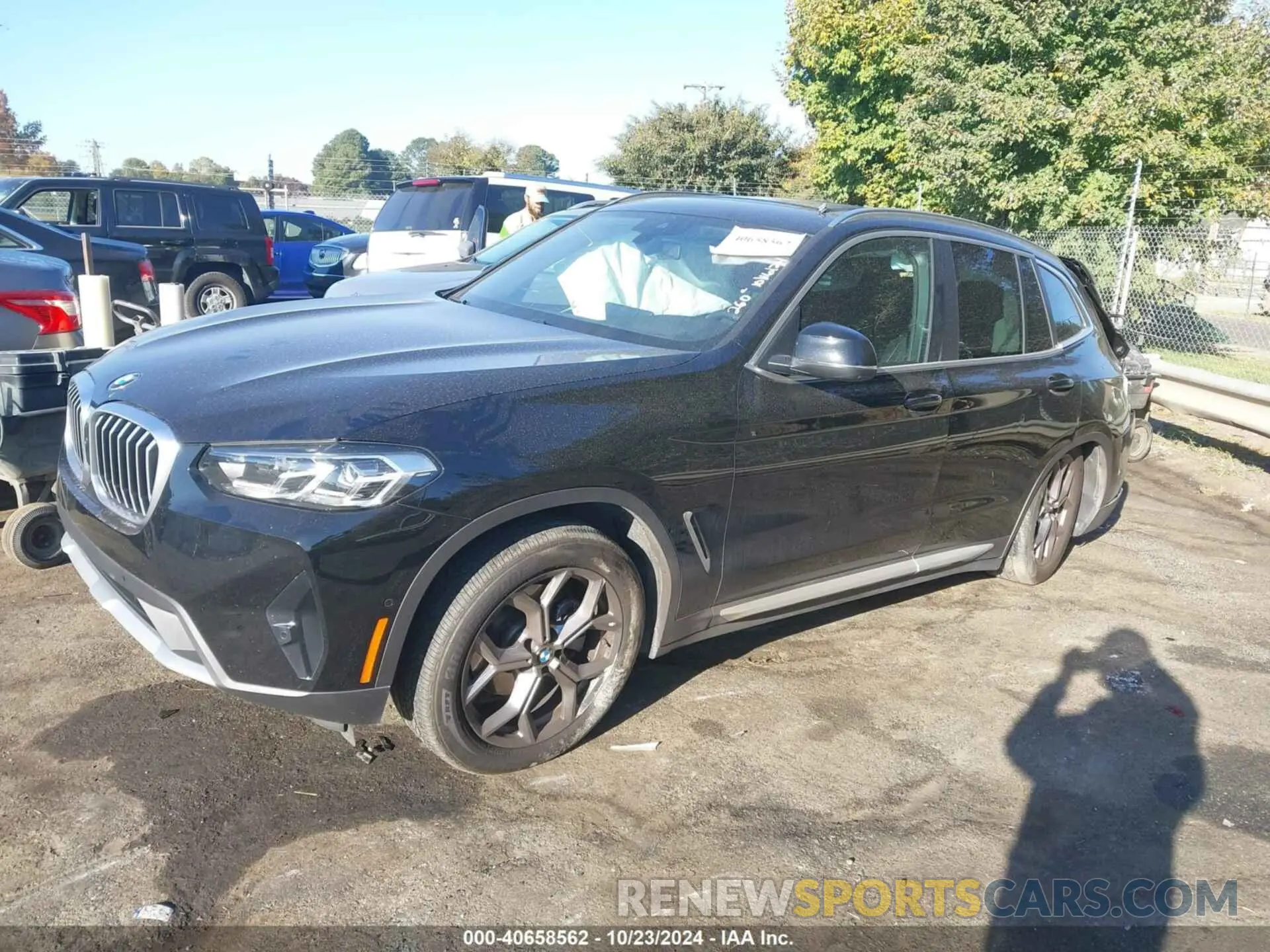2 Photograph of a damaged car 5UX53DP07R9U57826 BMW X3 2024