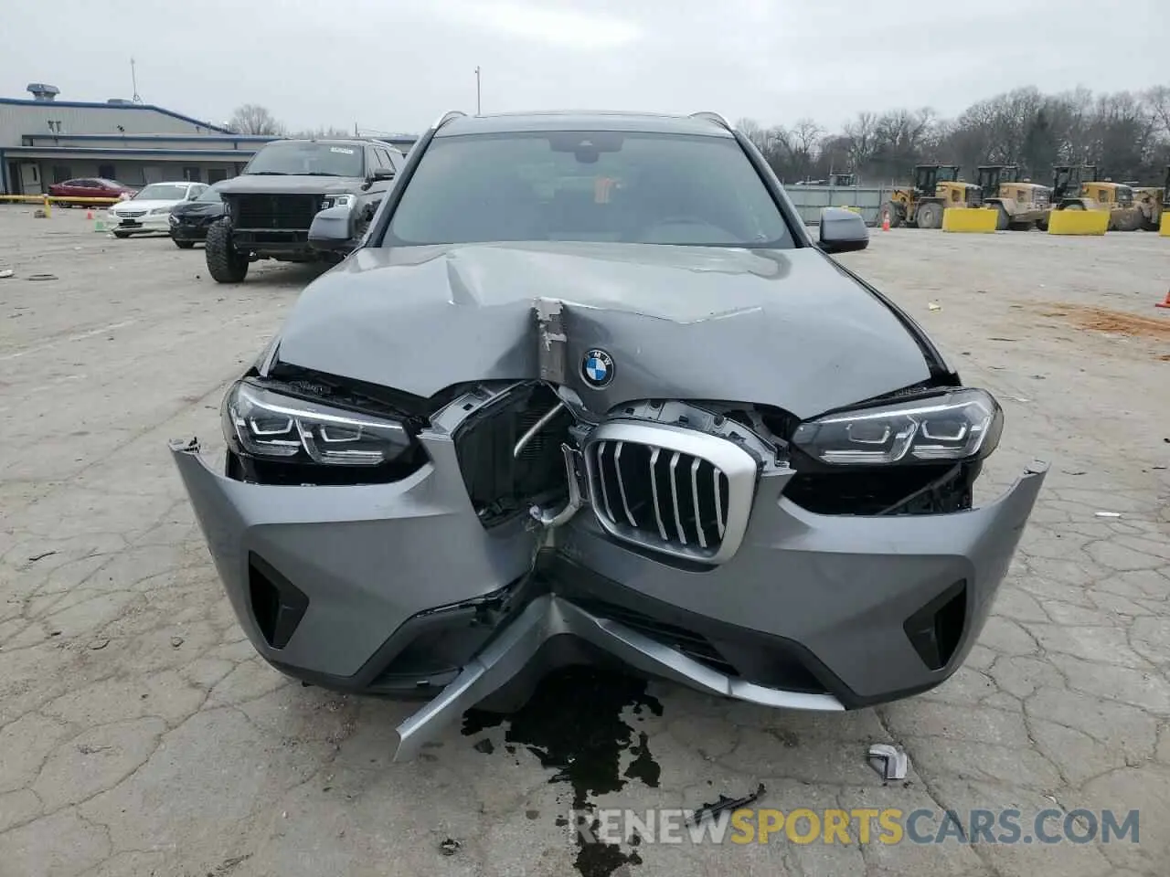 5 Photograph of a damaged car 5UX53DP07R9U62900 BMW X3 2024